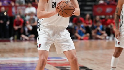 极速电竞网页版-拓记：从姚明到阿联中国球员在NBA都很谦逊 但杨瀚森显得非常自信