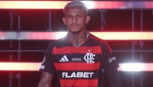 极速电竞比赛-罗马右后卫引援：首选韦斯利要价3000万欧，备选佐尔泰亚1000万